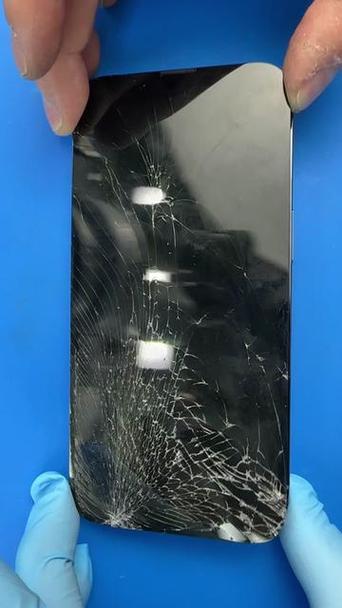 苹果12面容坏了能修吗缩略图
