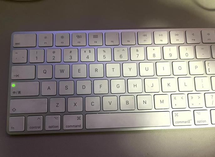 苹果电脑键盘没有反应了按哪个键缩略图