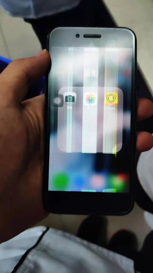 手机屏幕颜色突然变灰白缩略图
