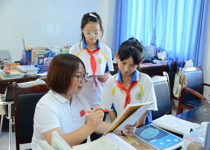老师的课后辅导手游下载安卓缩略图
