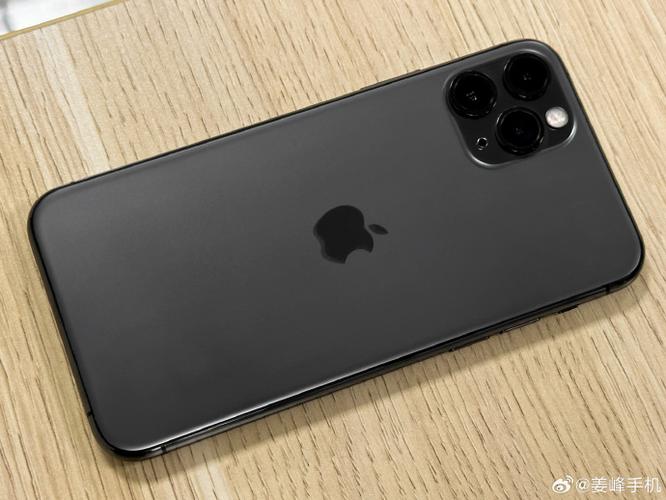 苹果11pro颜色有哪些颜色游戏截图