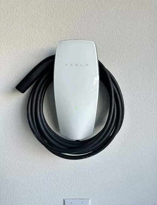 特斯拉公牛充电桩缩略图