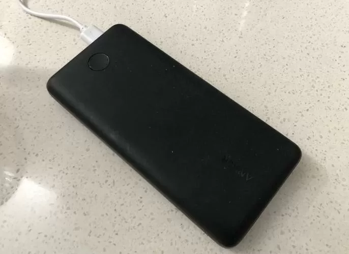 充电宝为什么黑色比白色贵缩略图